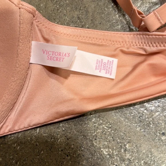 Victoria's Secret Very Sexy Plunge T-back Front Close Bra light pink - Picture 5 of 5